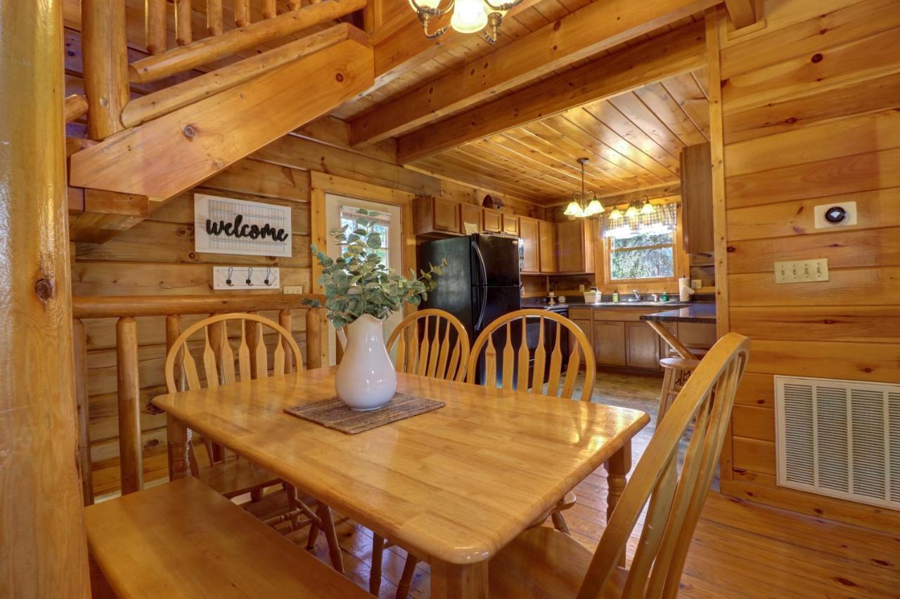 Peaceful Setting Cabin Βίλα Pigeon Forge Εξωτερικό φωτογραφία